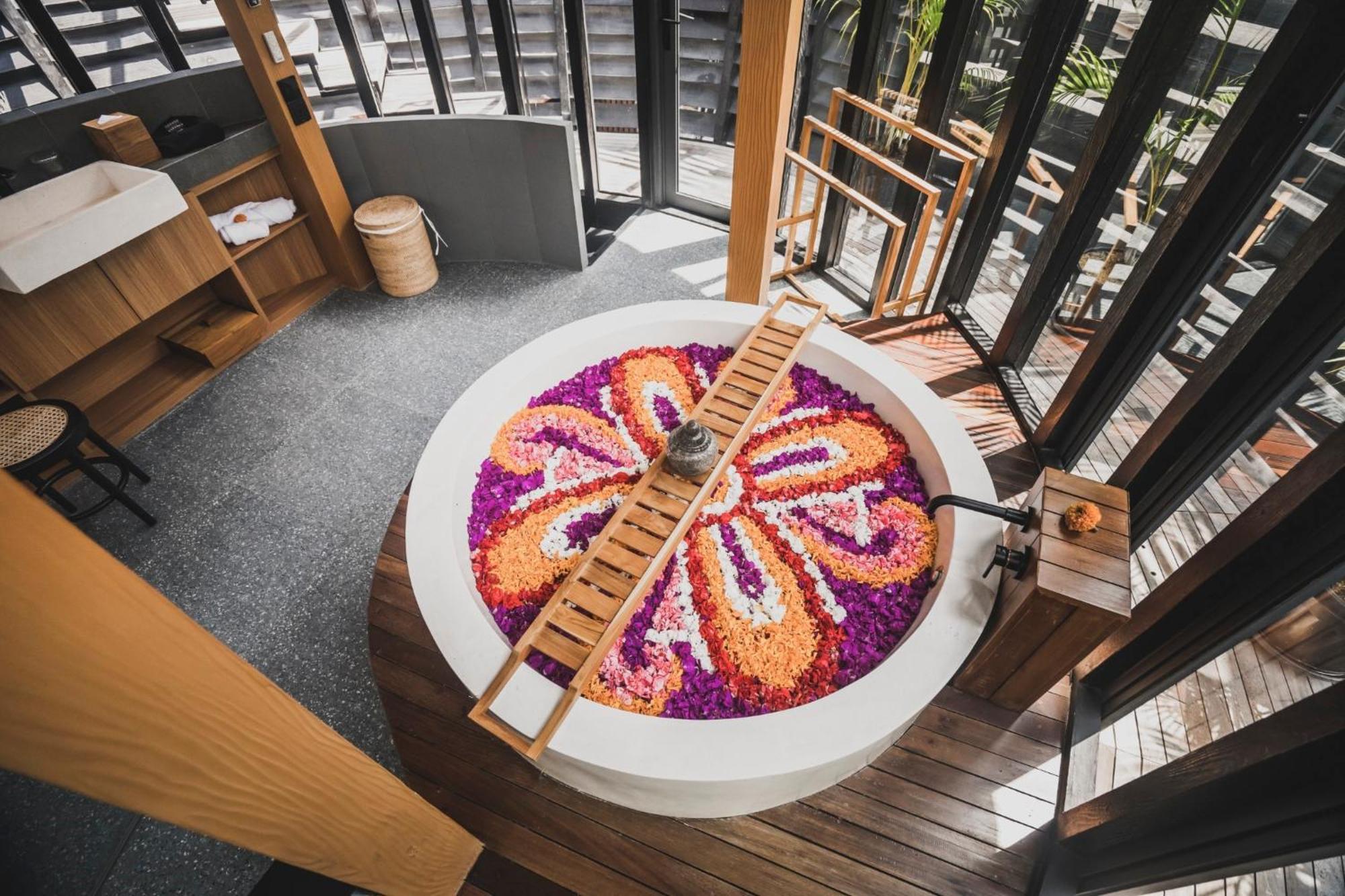 Canggu Cabana Resort & Spa By Ini Vie Hospitality Exterior foto