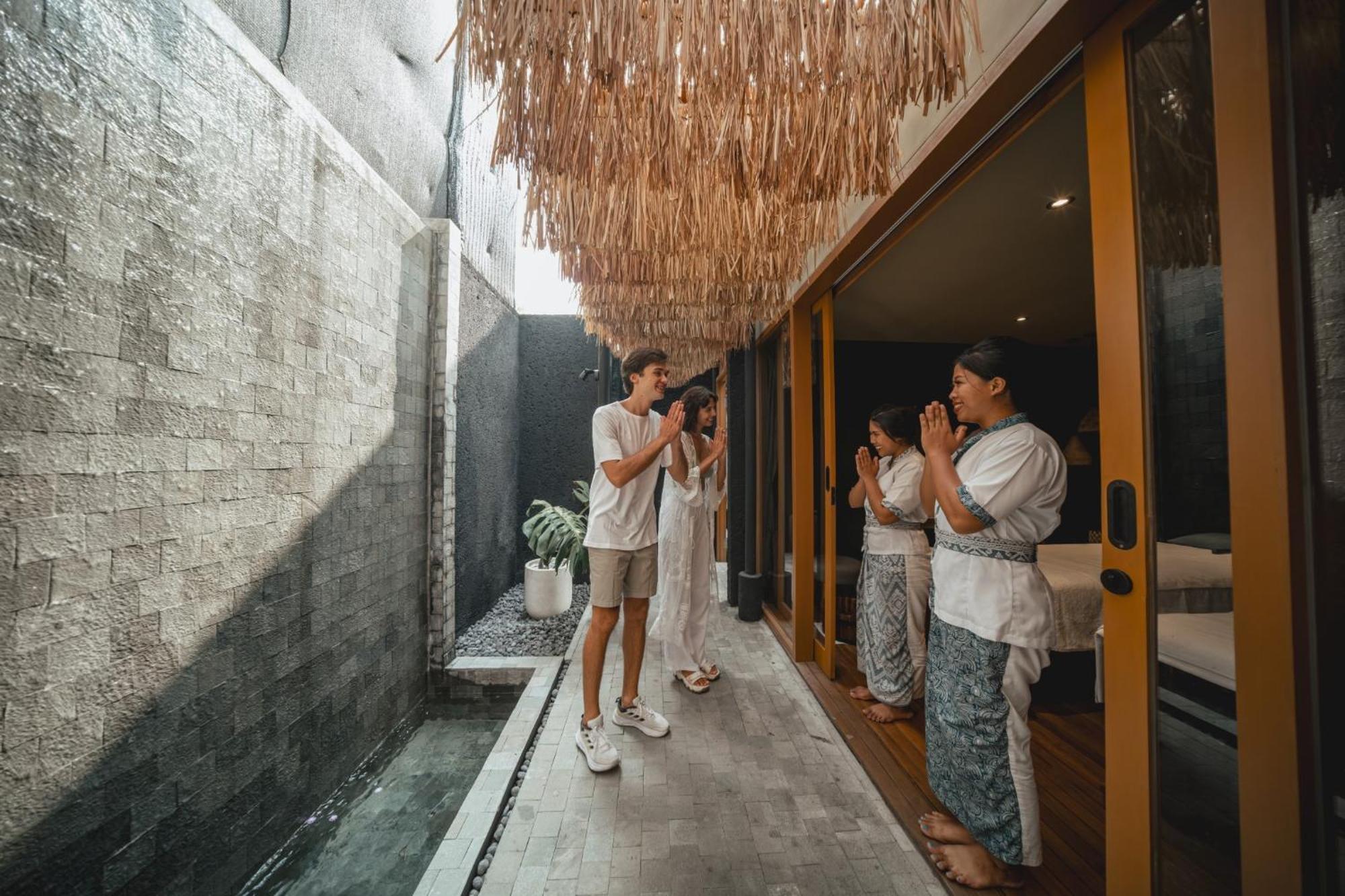 Canggu Cabana Resort & Spa By Ini Vie Hospitality Exterior foto
